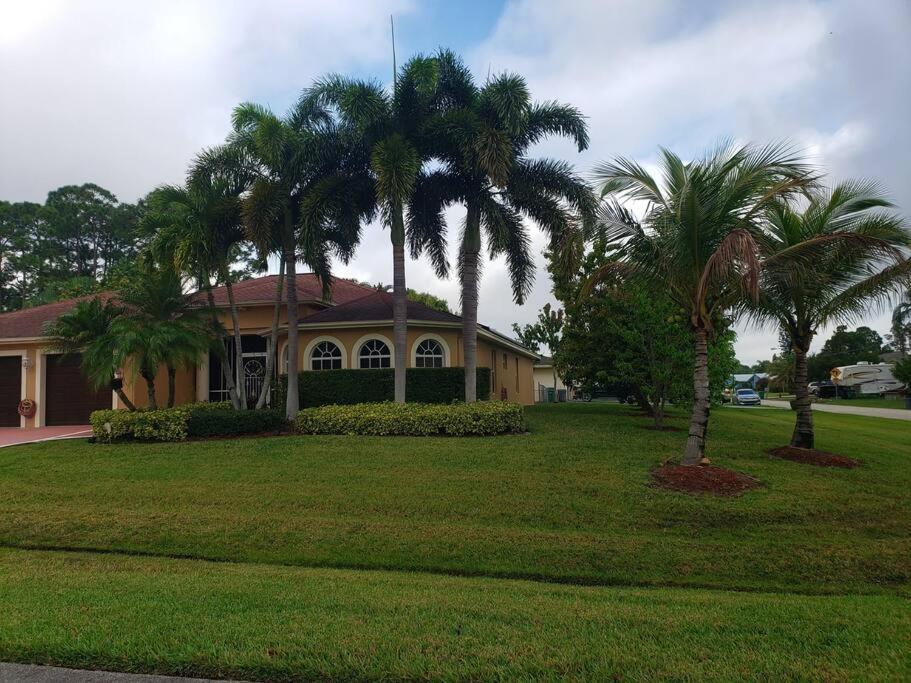 Charming Vacation Home In Port St Lucie. Port St. Lucie Exterior photo